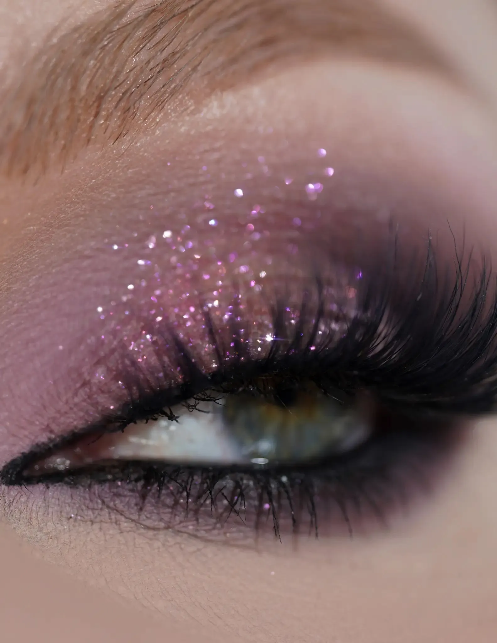 #03 White Pink Eyeshadow Glitter