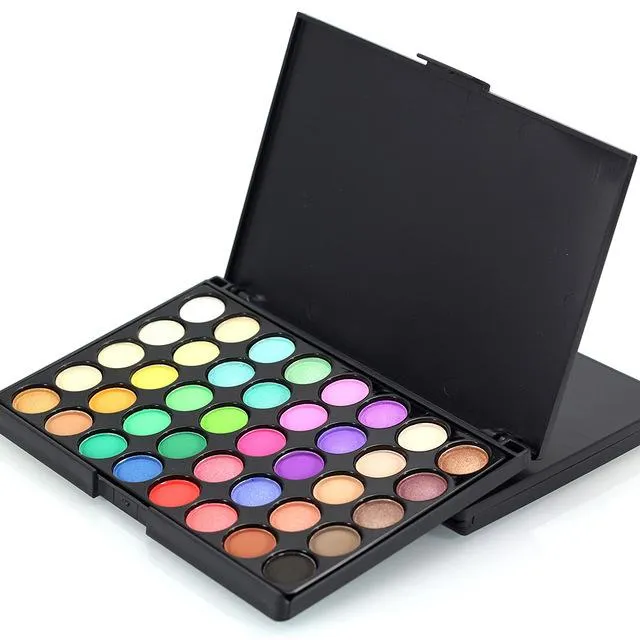 40 COLOR EYESHADOW PALETTE