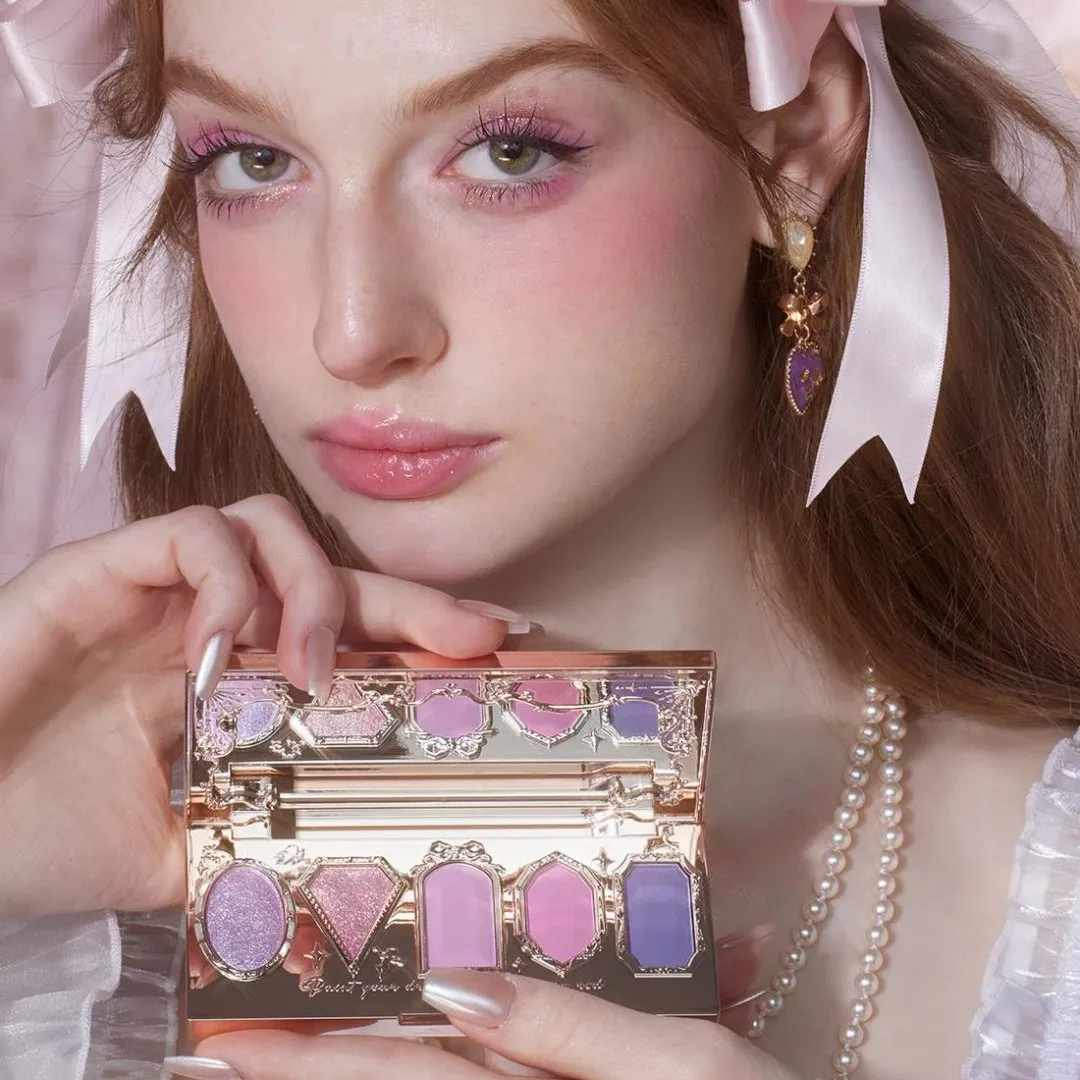 Flower Knows Violet Strawberry Rococo Five-Color Eyeshadow Palette G01 Starmoon Strawberry