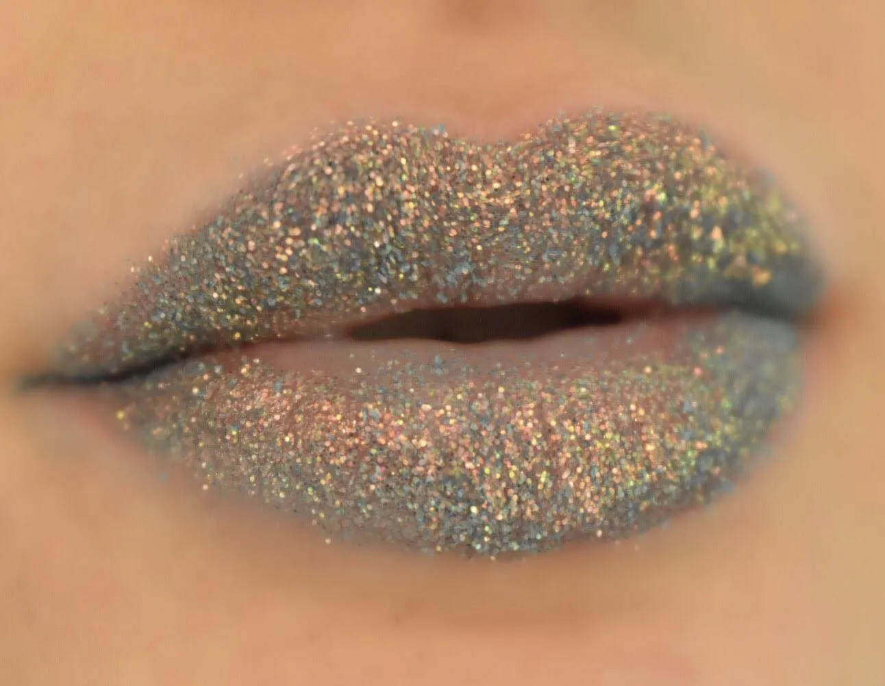 Glitter Eyeshadow Lagoon Blue