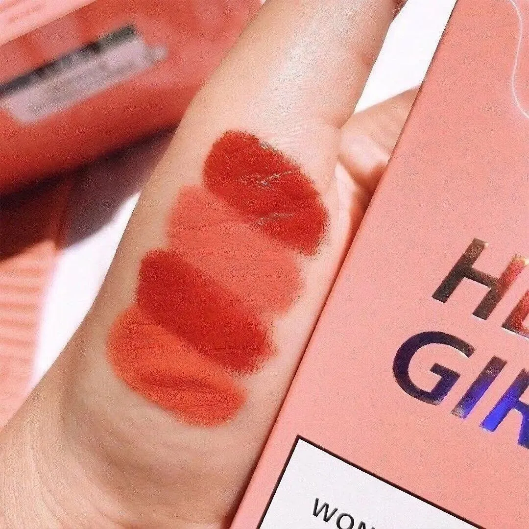Heng Fang - 4 Color Hey Girl Cigarette Lipsticks