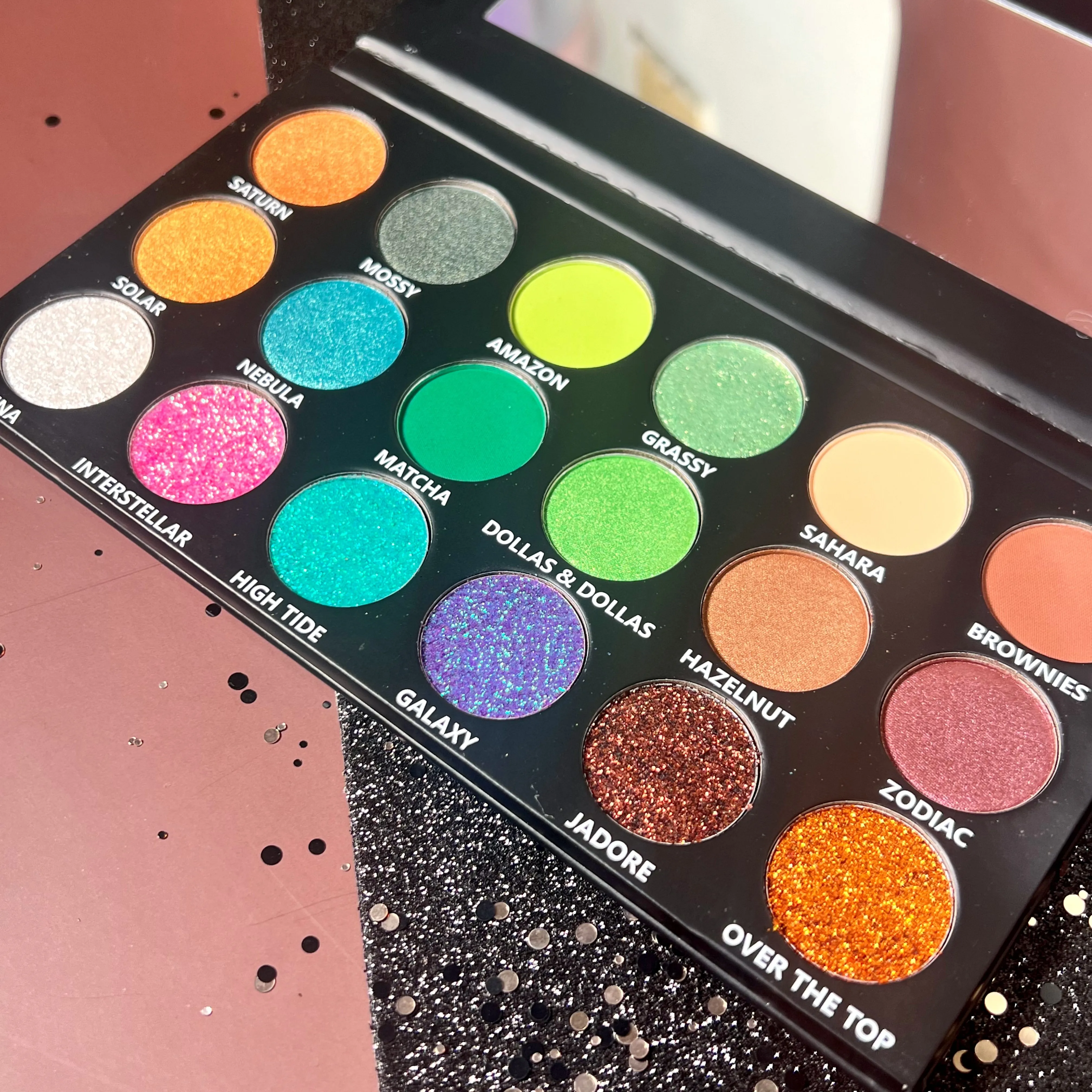 J’adore Collection Earth Moon and Stars Eye Palette