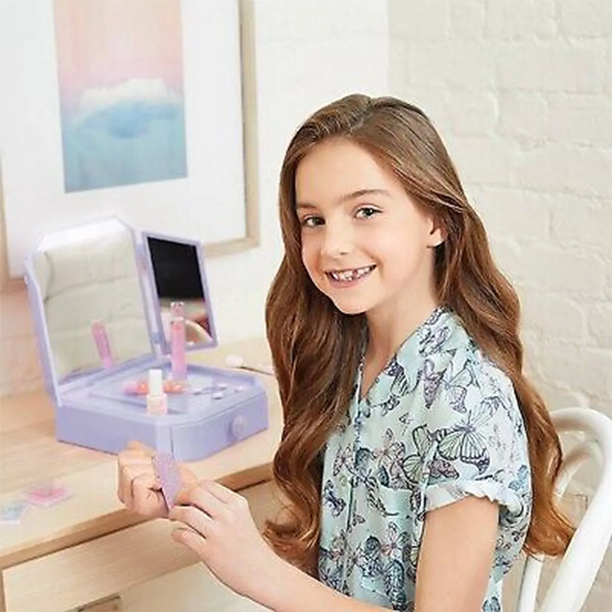 Make It Real Deluxe Light Up Mirrored Vanity And Cosmetic Set