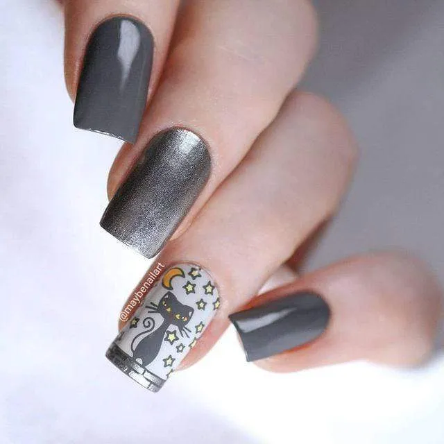 Storm Cloud (B185) - Dark Gray Stamping Polish